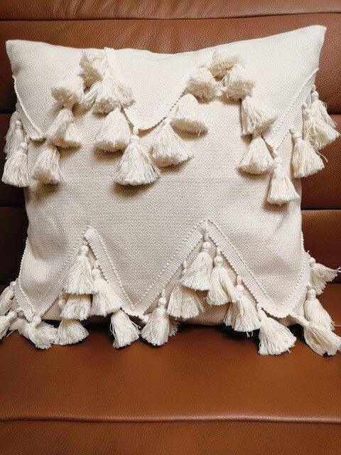 Moroccan Boho Chic Cushion Cover with Stylish Tassels - Elegant Home Decor Accent