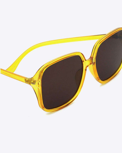 Sleek Square UV400 Sunglasses: Fashionable Eyewear for Maximum Sun Defense