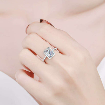 Elegant 2 Carat Moissanite and Zircon Silver Ring - Luxury Edition