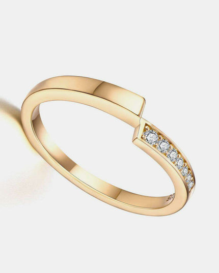 Timeless Elegance: 925 Sterling Silver Moissanite Ring for Modern Sophistication