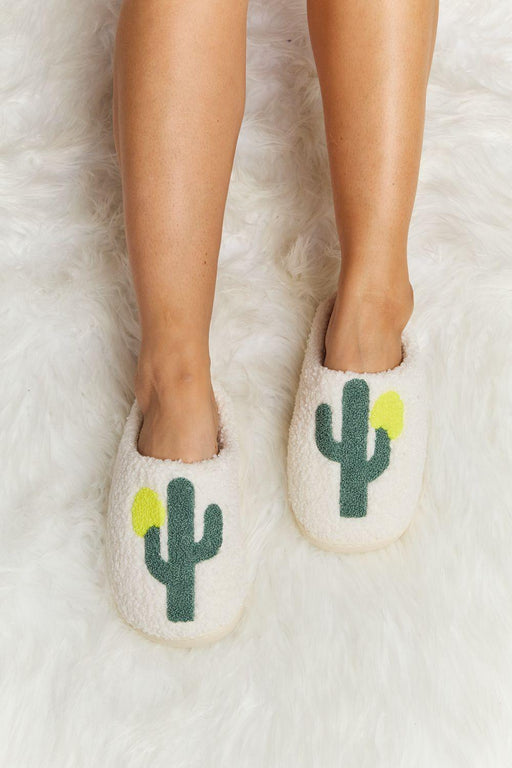 Cozy Cactus Plush Slip-On Slippers for Winter Joy