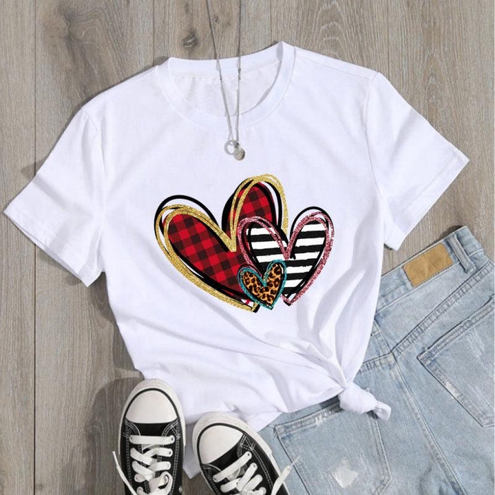 Whimsical Heart Pattern Women's Summer T-shirt with Scoop Neck