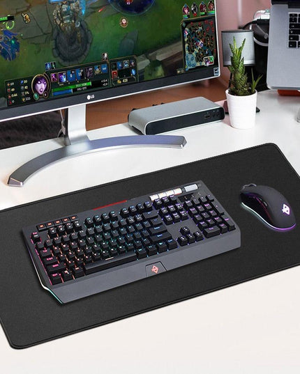Radiation-Resistant Extra-Large Gaming Mouse Pad for Enhanced Precision and Performance