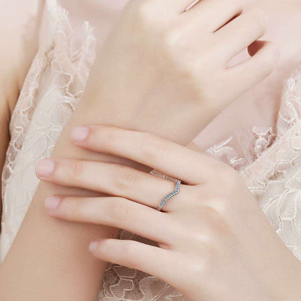 Radiant Sophistication: Stunning Moissanite Sterling Silver Ring with Rhodium Finish