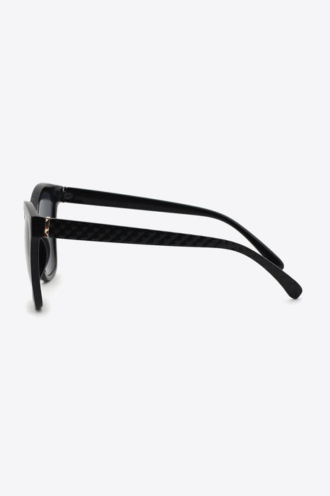 Fashionable UV400 Protective Wayfarer Shades crafted with Tough Polycarbonate Build