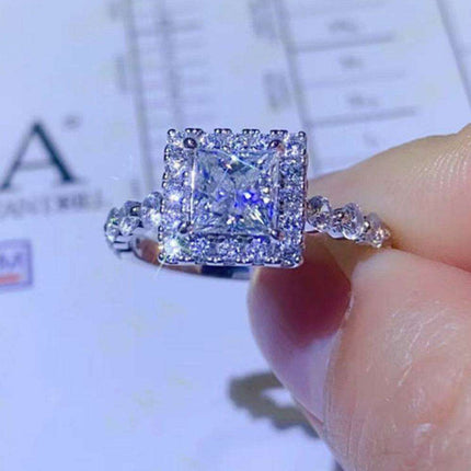 Elegant 1 Carat Moissanite and Lab-Diamond Bridal Ring Set
