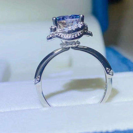 Elegant 2 Carat Lab-Created Diamond Ring in Sterling Silver with Moissanite and Zircon Accents - Premium Luxury Collection