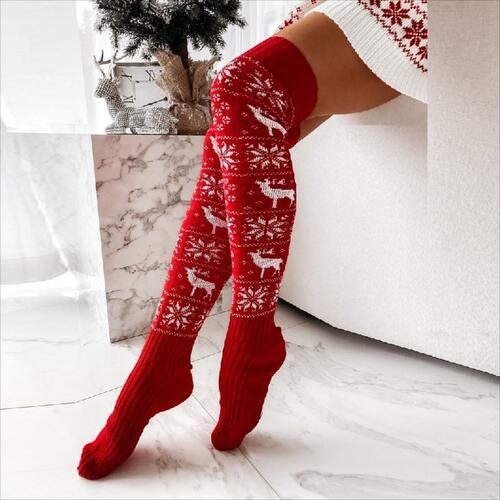 Cozy Christmas Socks - Festive Footwear for Winter Comfort