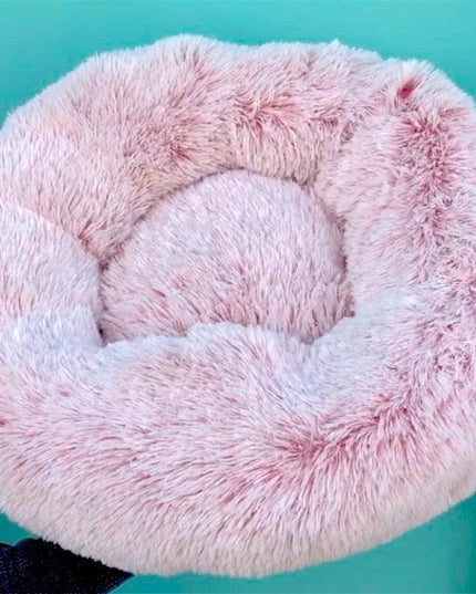 Luxurious Plush Pet Retreat Bed - Serene Comfort Zone for Pets