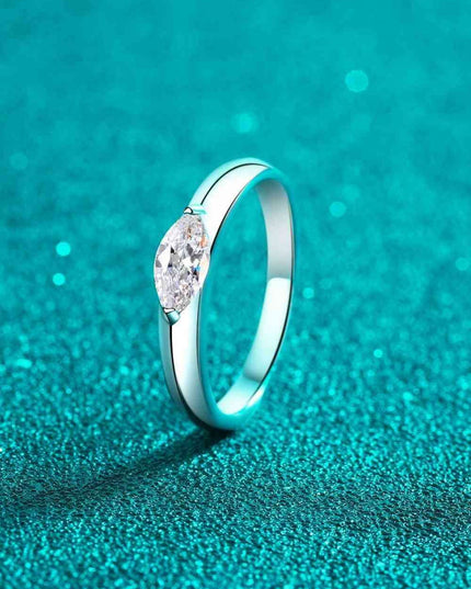 Elegant Moissanite Sterling Silver Ring: A Redefinition of Timeless Sophistication