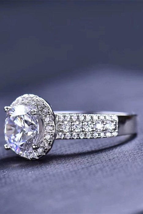 Sophisticated Sterling Silver Ring with Lab-Diamond & Zircon Accents: Timeless Elegance and Superior Craftsmanship