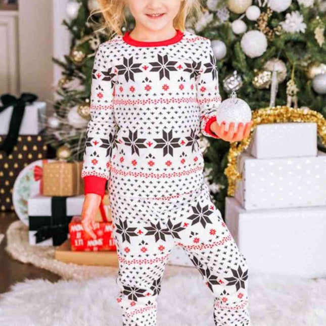 Kids' Cozy Snowflake Themed Winter Outfit Set