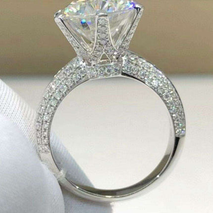 Elegant Geometric Moissanite & Zircon Ring in Sterling Silver - 5 Carats