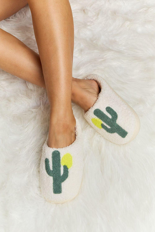 Cozy Cactus Plush Slip-On Slippers for Winter Joy