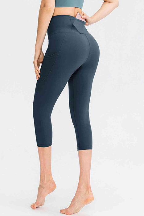 Sporty Chic High-Rise Leggings with Convenient Storage Pockets