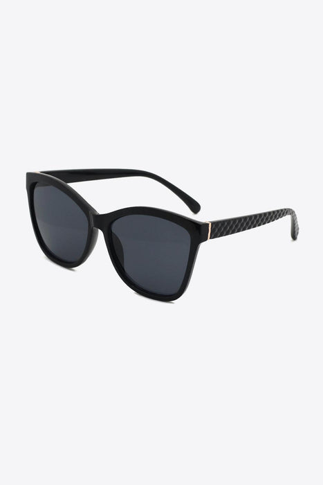 Fashionable UV400 Protective Wayfarer Shades crafted with Tough Polycarbonate Build