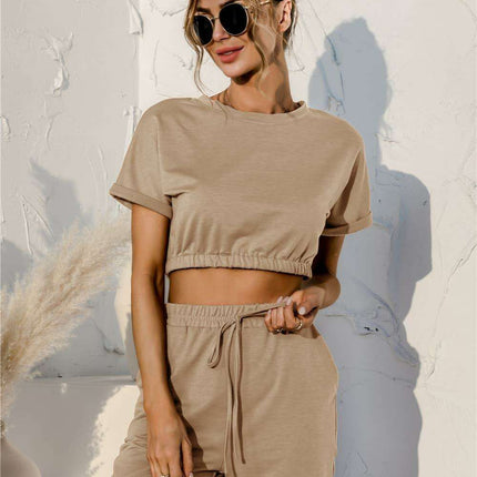 Trendy Relaxation Set with Cropped Tee and Adjustable Shorts