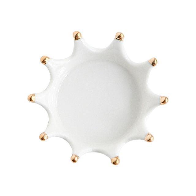Elegant Ceramic Jewelry Tray with Charming Floral Motifs - Stylish Holder for Accessories