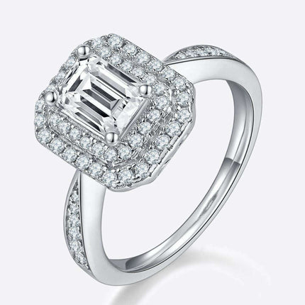 Elegant 1 Carat Moissanite and Zircon Sterling Silver Ring - A Luxurious Fashion Statement