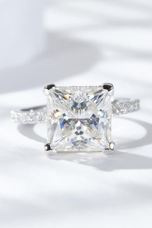 Elegant 5.52 Carat Platinum-Plated Sterling Silver Lab-Diamond Ring