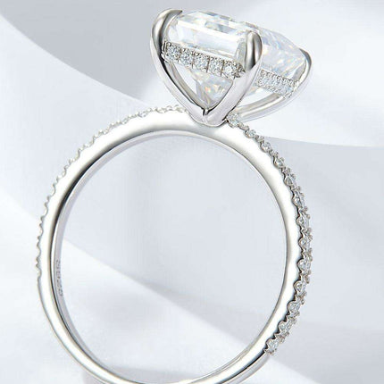 Radiant Emerald Cut: Exquisite 4 Carat Lab-Grown Diamond Ring with Dazzling Side Stones