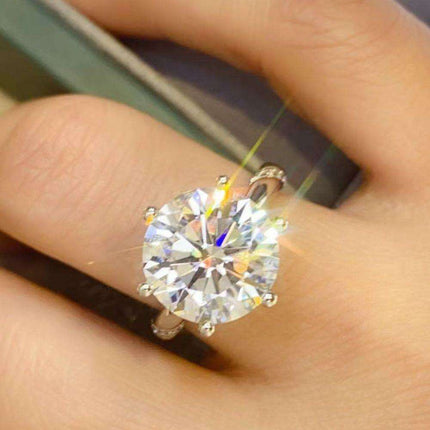 Elegant 5 Carat Lab-Created Diamond Ring with Sparkling Zircon Accents - Premium Sterling Silver Craftsmanship