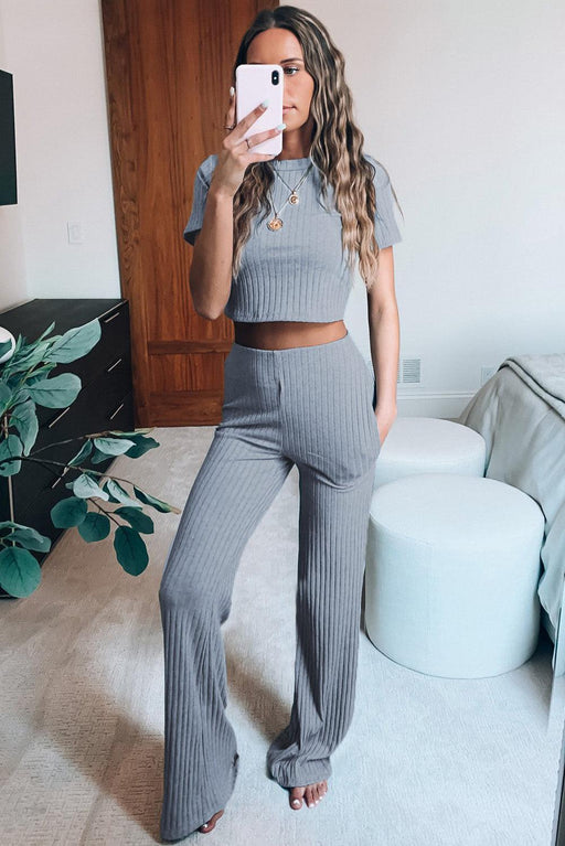 Ribbed Crop Top and Wide Leg Pants Lounge Set - Minimalist Style for Everyday Comfort