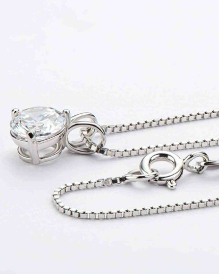 Radiant 1 Carat Moissanite Pendant Necklace: A Timeless Jewel of Elegance