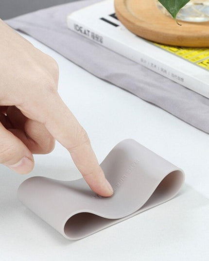 Eco-Friendly Glass Hydration Bottle with Silicone Protection - Stylish and Sustainable Essentials