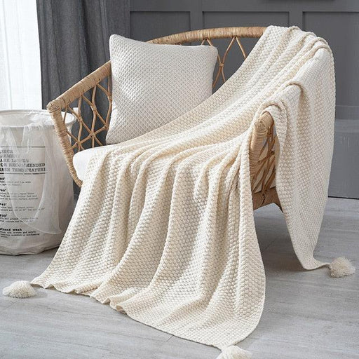 Luxurious Tassel Weighted Knit Throw Blanket with Portable Design