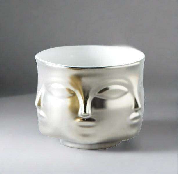 Chic Ceramic Vase for Stylish Floral Arrangements