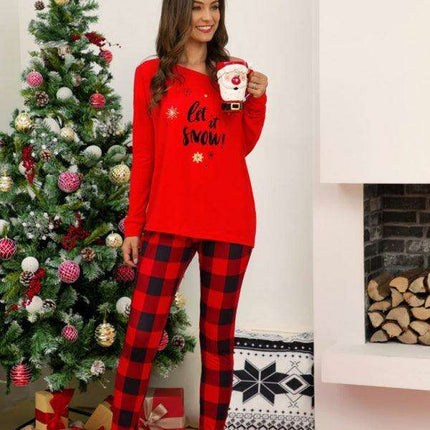 Festive Plaid Women's Lounge Set for Ultimate Holiday Comfort