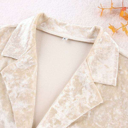 Sumptuous Velvet Lounge Set with Cozy Long-Sleeved Top and Pants