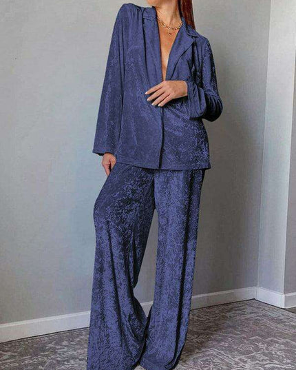 Sumptuous Velvet Lounge Set with Cozy Long-Sleeved Top and Pants
