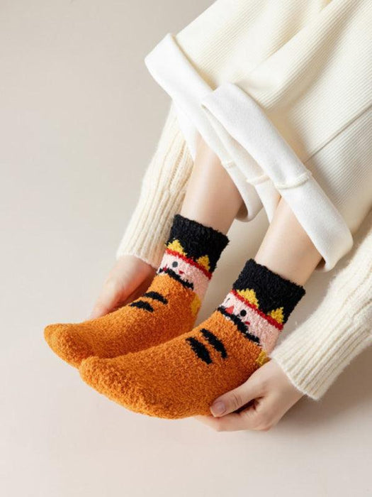 Cozy Christmas Slipper Socks: Festive Holiday Warmth