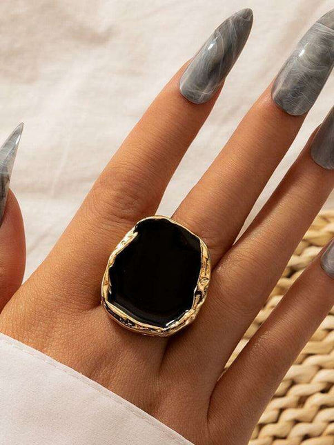 Chic Retro Gold Alloy Ring with Distinctive Design