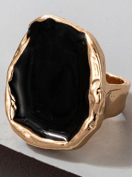 Vintage Elegance: Retro Chic Gold-Edged Alloy Ring