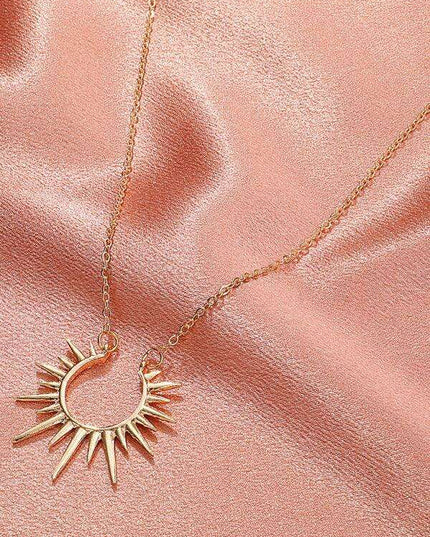 Sunflower Pendant Choker - Vintage Alloy Necklace for Style Trailblazers