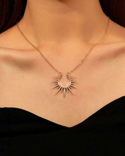 Sunflower Pendant Choker - Vintage Alloy Necklace for Style Trailblazers