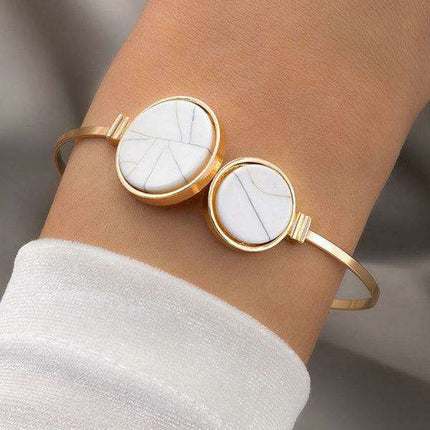 Love Triangle Geometric Bracelet Collection - 5-Piece Set with Stylish Cutout Design