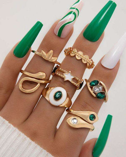 Vibrant Heart Diamond Love Palm Ring Collection with Retro Flair for Effortless Confidence