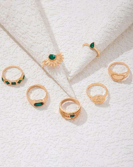 Vibrant Heart Diamond Love Palm Ring Collection with Retro Flair for Effortless Confidence