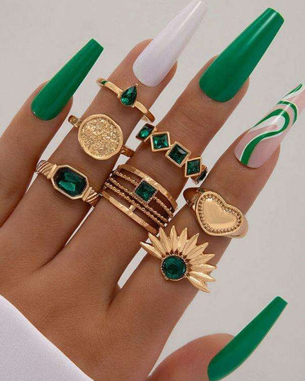 Vibrant Heart Diamond Love Palm Ring Collection with Retro Flair for Effortless Confidence