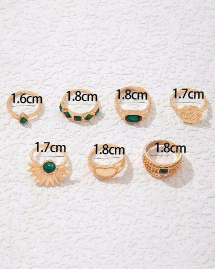 Vibrant Heart Diamond Love Palm Ring Collection with Retro Flair for Effortless Confidence