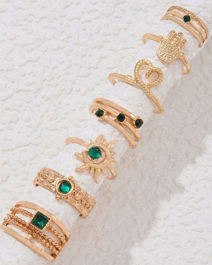 Vibrant Heart Diamond Love Palm Ring Collection with Retro Flair for Effortless Confidence