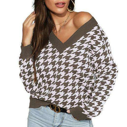 Chic Black Houndstooth V-Neck Sweater - Women's Fashion Elegance