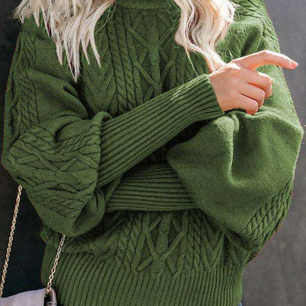 Chic Women's Cozy Twist-Detail Sweater with Mid Collar