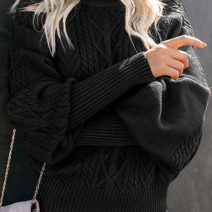 Chic Women's Cozy Twist-Detail Sweater with Mid Collar