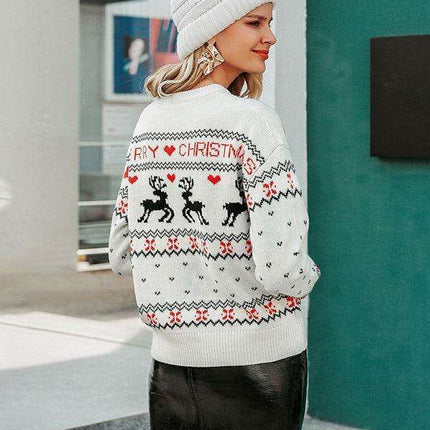 Elegant Comfort: Women's Polyester Knit Pullover for Chic Casual Wear