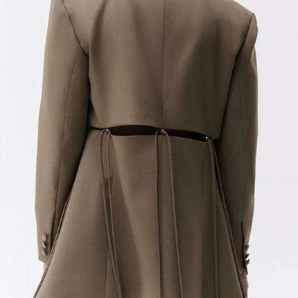 Elegant Striped Blazer with Collared Sleeves for Women